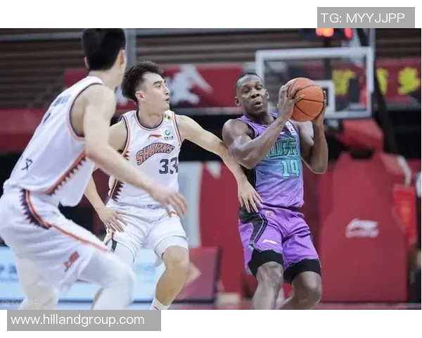 哈德森的传奇旅程:从篮球场到人生巅峰的奋斗与荣耀 哈德森的传奇旅程:从篮球场到人生巅峰的奋斗与荣耀